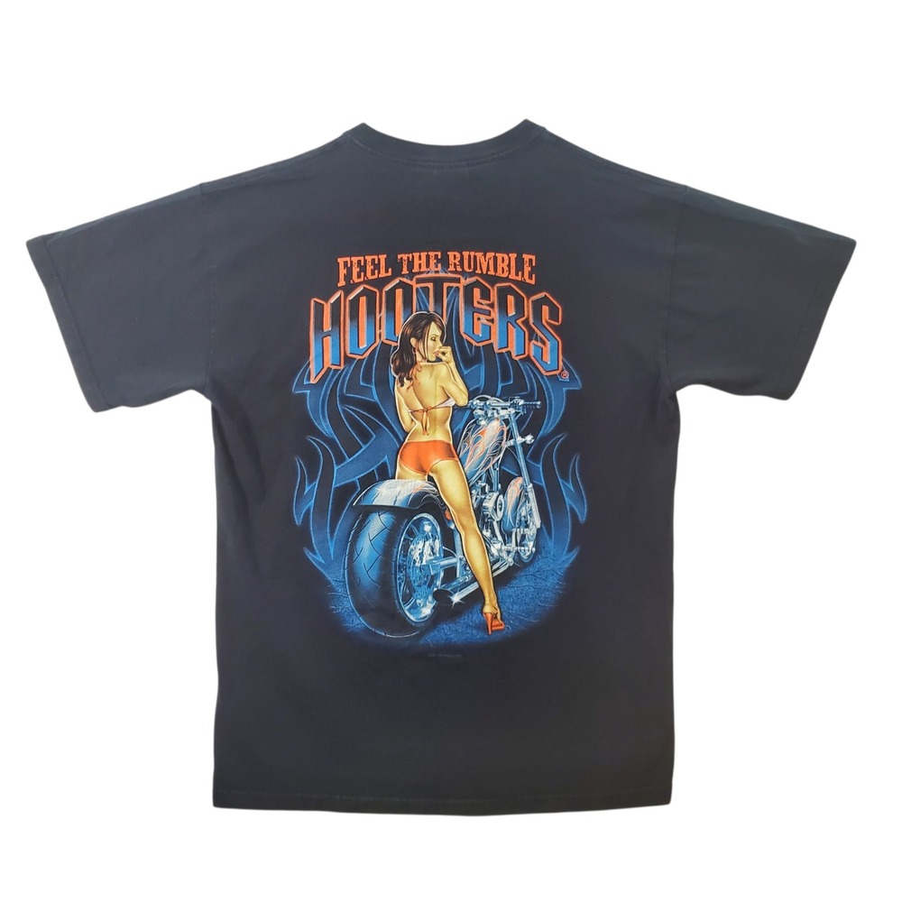 Vintage Hooters Feel The Rumble Motorcycle Pinup T-Shirt Mens Medium Black Tee